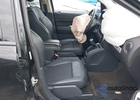 2017 Jeep Compass Latitude 4X4 from USA, damaged, VIN 1C4NJDEB4HD205233